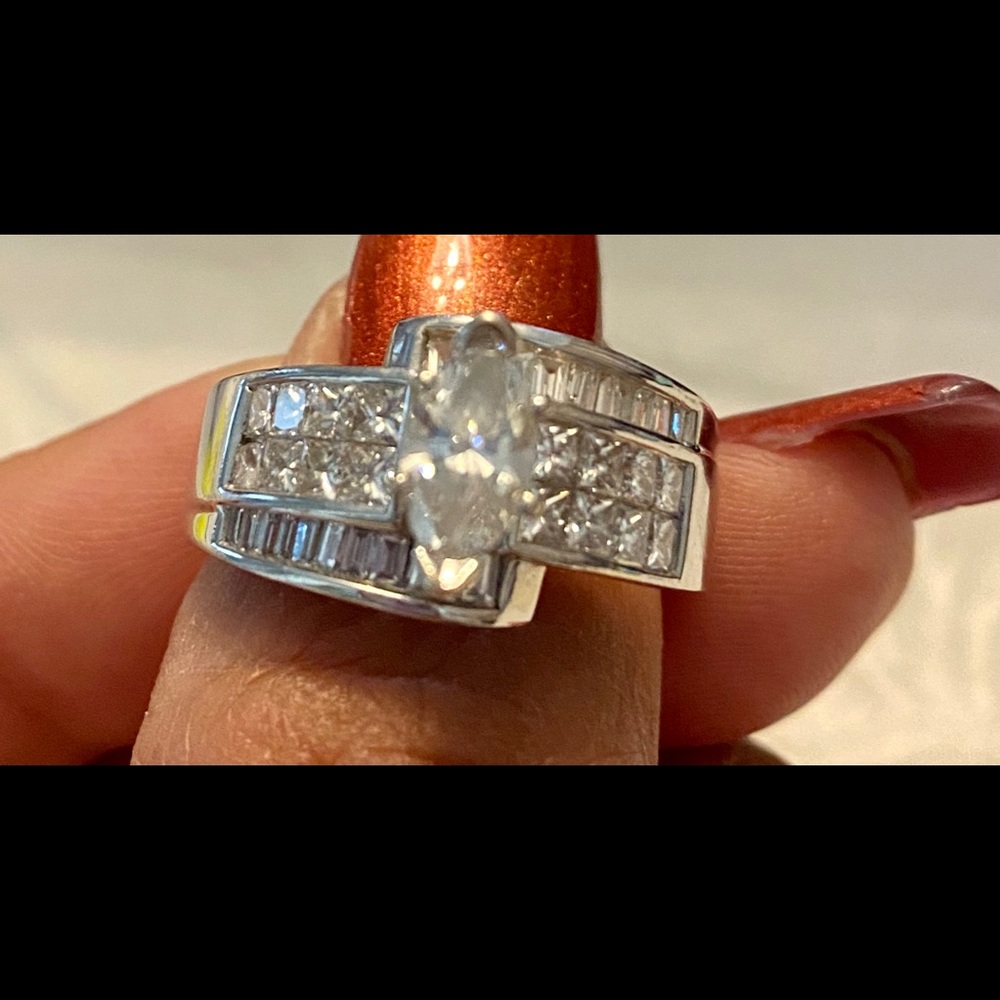 Diamond with White Gold Wedding Ring